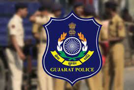 Latest News Tapi : સોનગઢ પોલીસે માનવતાનું ઉત્તમ ઉદાહરણ પૂરું પાડયું : રસ્તો ભટકેલા યુવકને શોધી પરિવાર સાથે મિલન કરાવ્યું