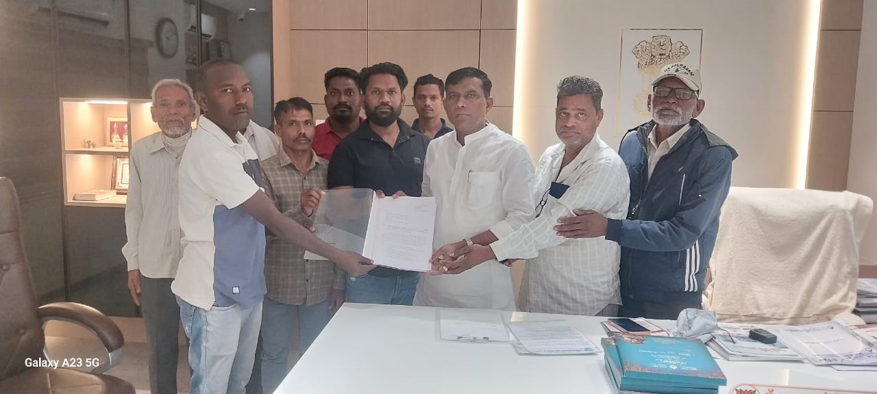 ઉચ્છલના સુંદરપુરમાં ખેલ મેદાનના નામે રૂ.૧૪.૩૫ લાખની ઉચાપતનો આક્ષેપ: ગ્રામજનોમાં રોષ