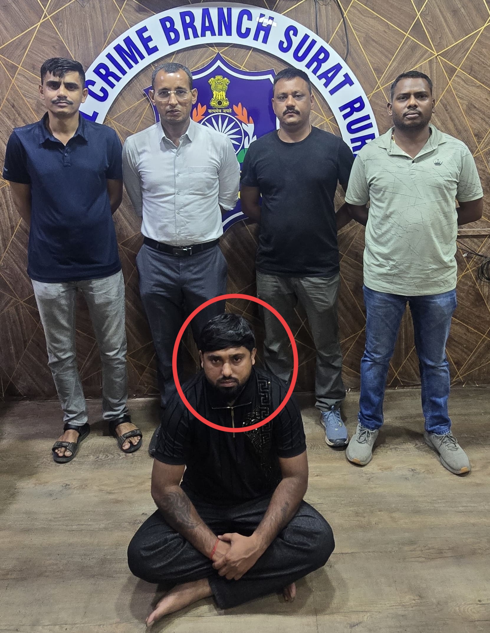 Latest News : સુરત ગ્રામ્ય એલસીબીની મોટી કાર્યવાહી : દક્ષિણ ગુજરાતનો કુખ્યાત બુટલેગર પ્રવિણ વાસફોડીયા પાસા હેઠળ જેલભેગો