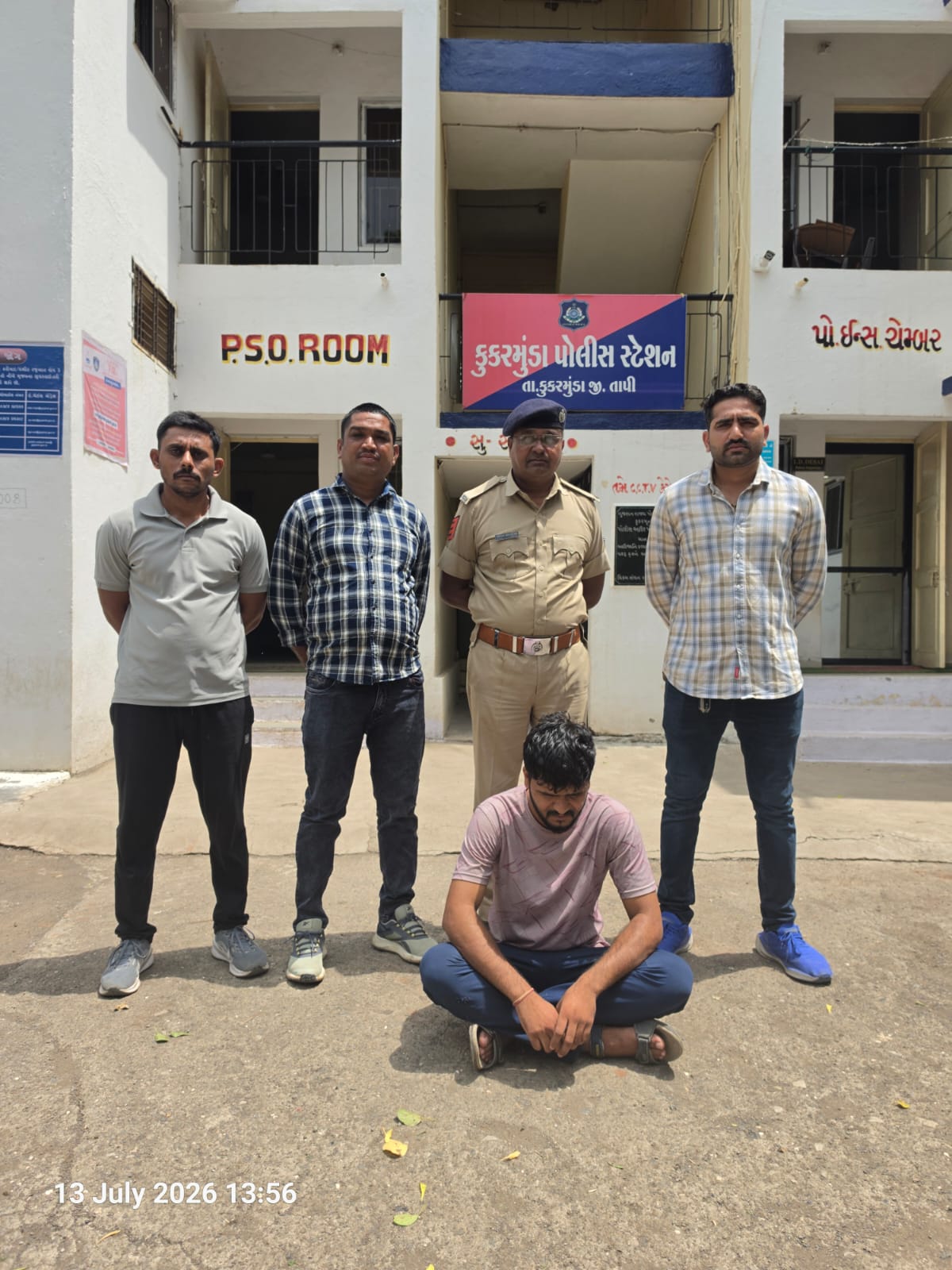 લોન આપવાના બહાને સાયબર છેતરપિંડી કરનાર વોન્ટેડ આરોપી બનાસકાંઠાથી ઝડપાયો